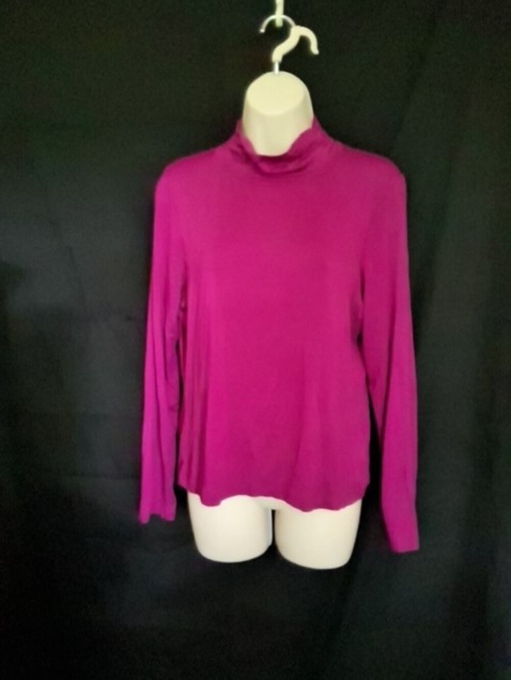 NWT Women's Long-Sleeve Fuchsia Crewneck Blouse